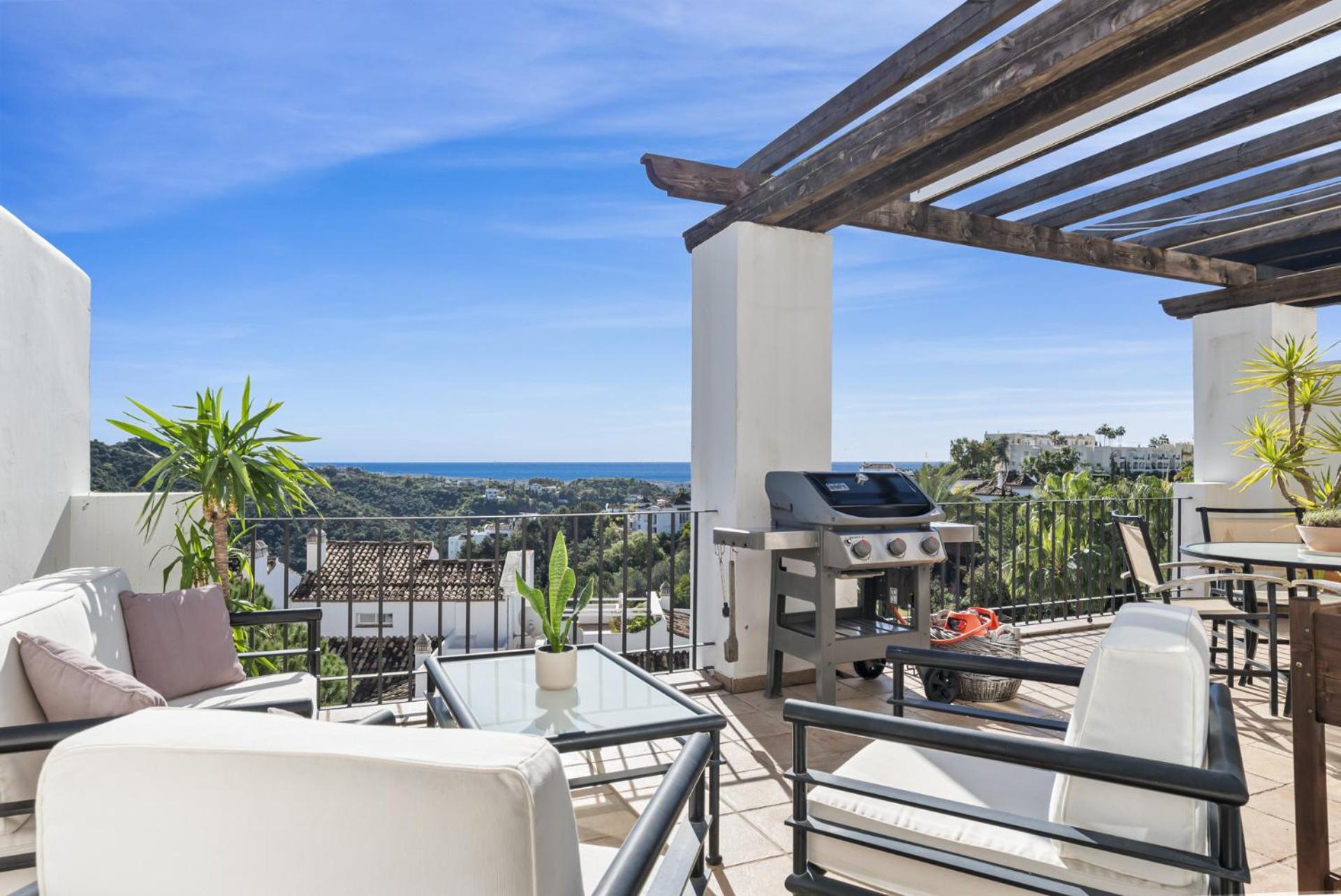 Altos De La Quinta Apartment *